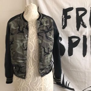 Forever 21 camouflage jacket! 🌺